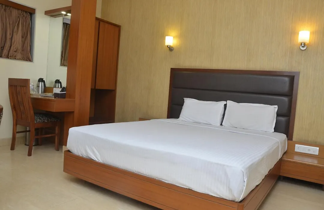 Hotel Ashray International, Sion - Near Bkc-1