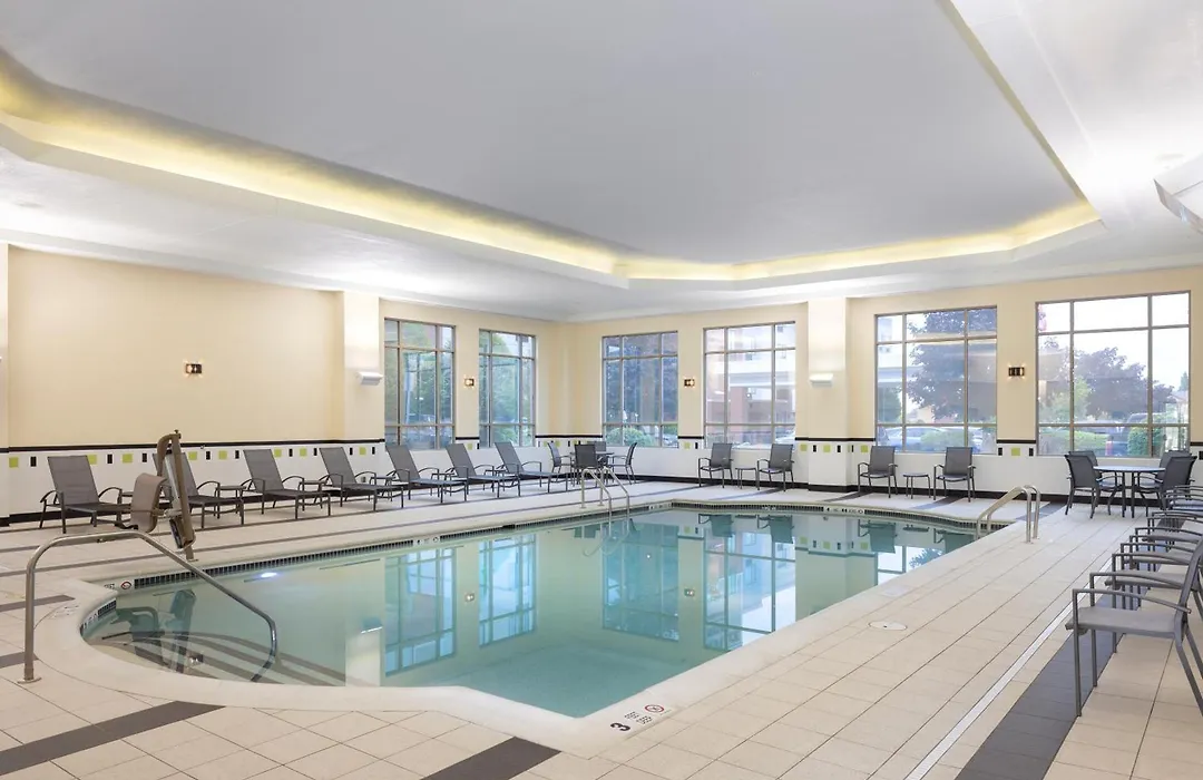 Fairfield Inn & Suites - Buffalo Airport-1