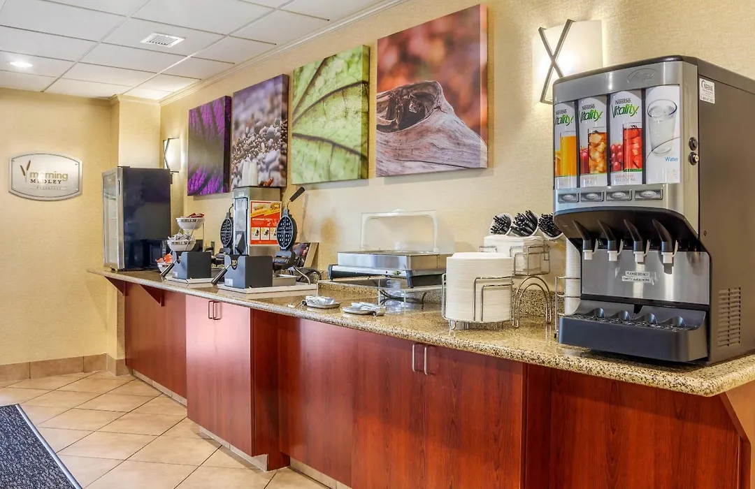 Sleep Inn & Suites Milwaukee Airport-1