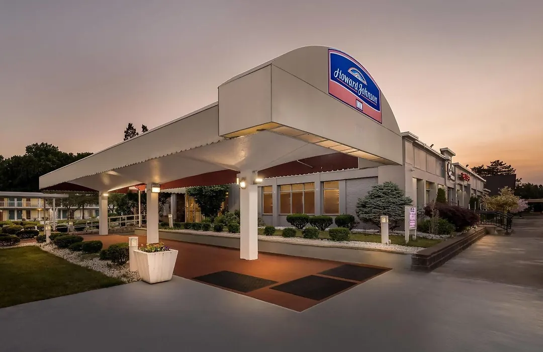 Howard Johnson By Wyndham Albany-1