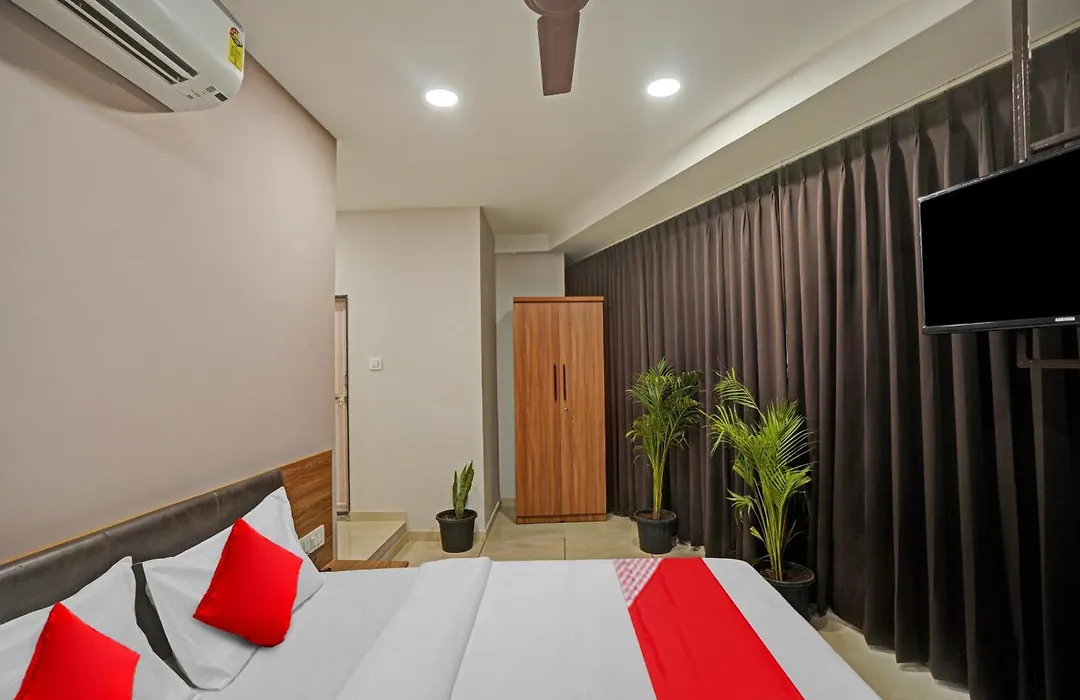 Hotel Sukoon, Best Luxurious Hotel Rooms In Surat City Center-1