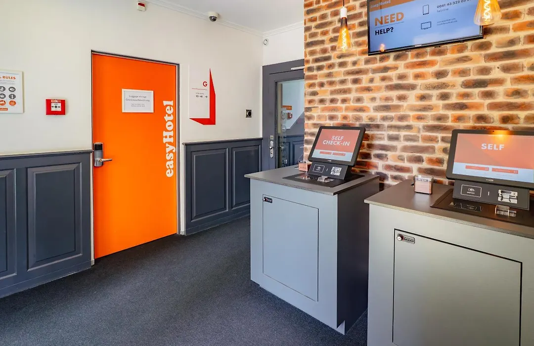 Easyhotel Zuerich City Centre-1