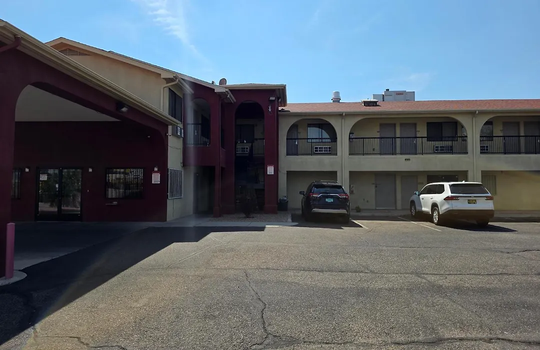 American Inn & Suites-1
