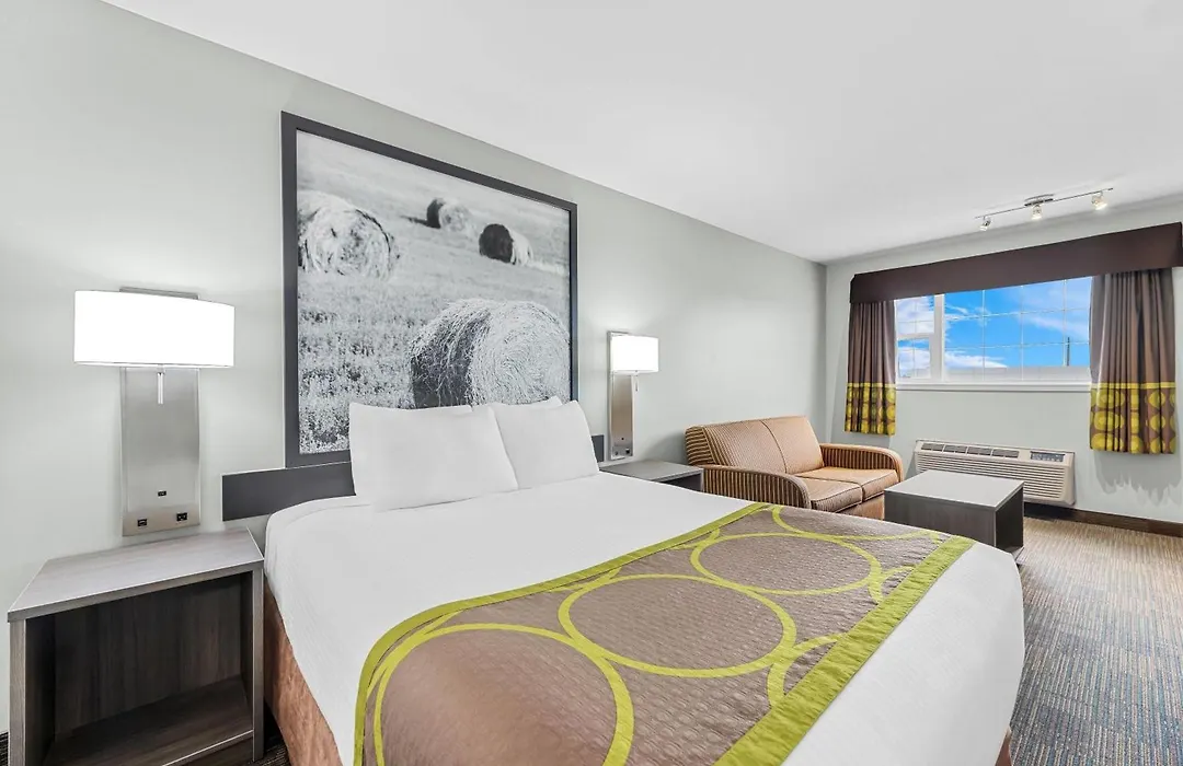 Super 8 By Wyndham Saskatoon Near Saskatoon Airport-1
