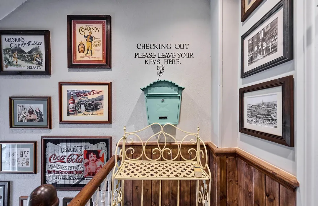 The Crown Pub & Guesthouse-1