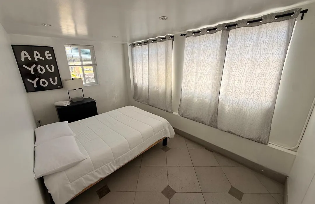 Culver City Hostel-1