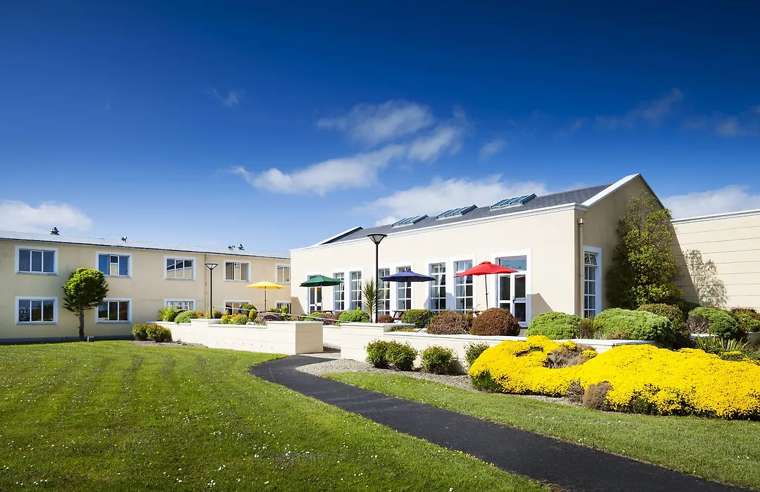 Park Inn By Radisson Shannon Airport-1