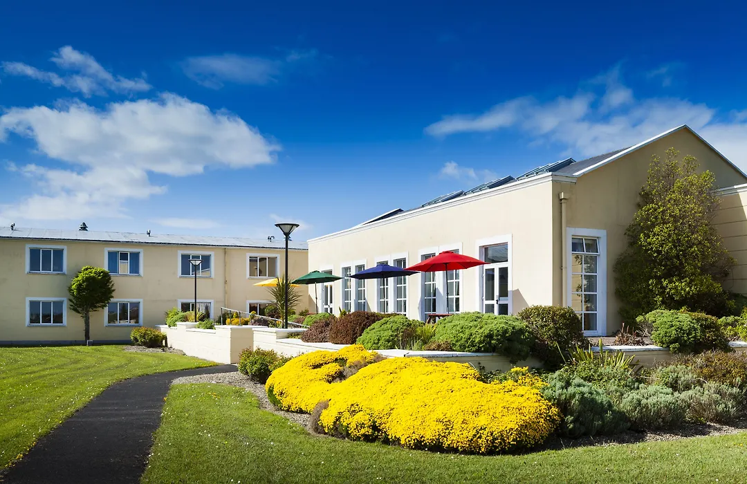 Park Inn By Radisson Shannon Airport-1