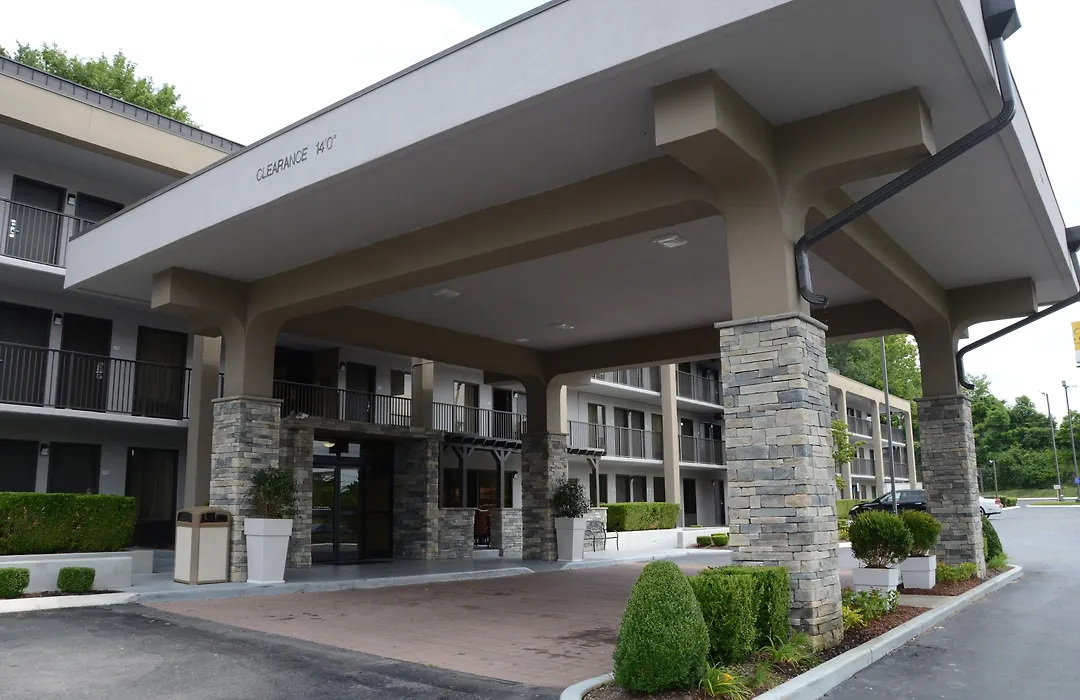 Baymont By Wyndham Nashville Airport-1