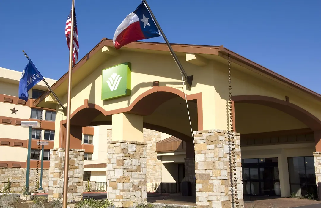 Wyndham Garden Hotel Austin-1