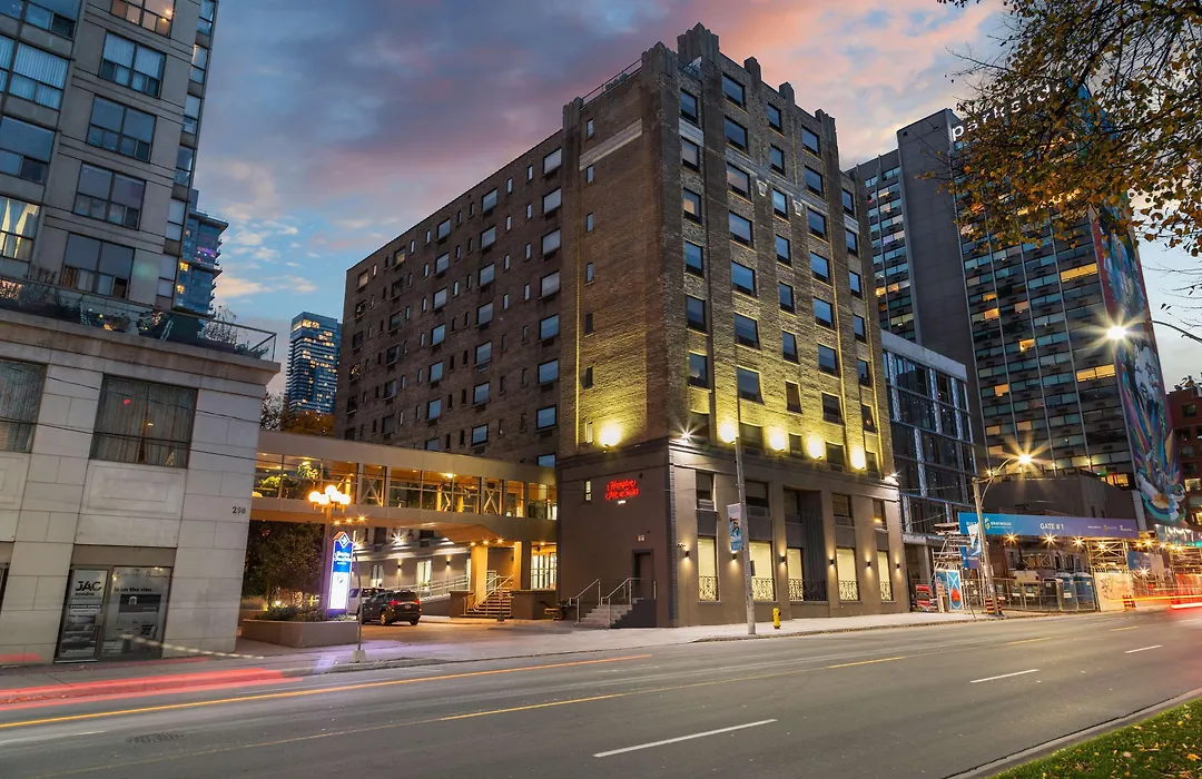 Hampton Inn & Suites By Hilton Toronto Downtown-1