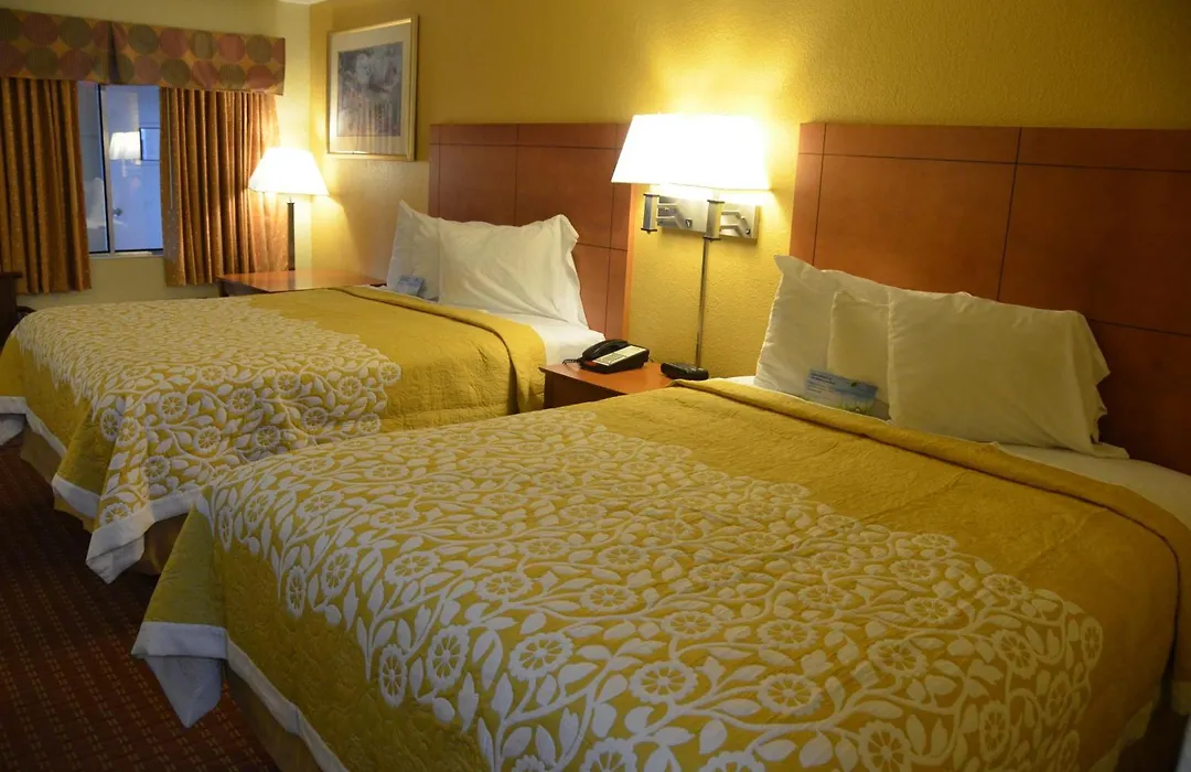 Days Inn By Wyndham Airport Nashville East-1