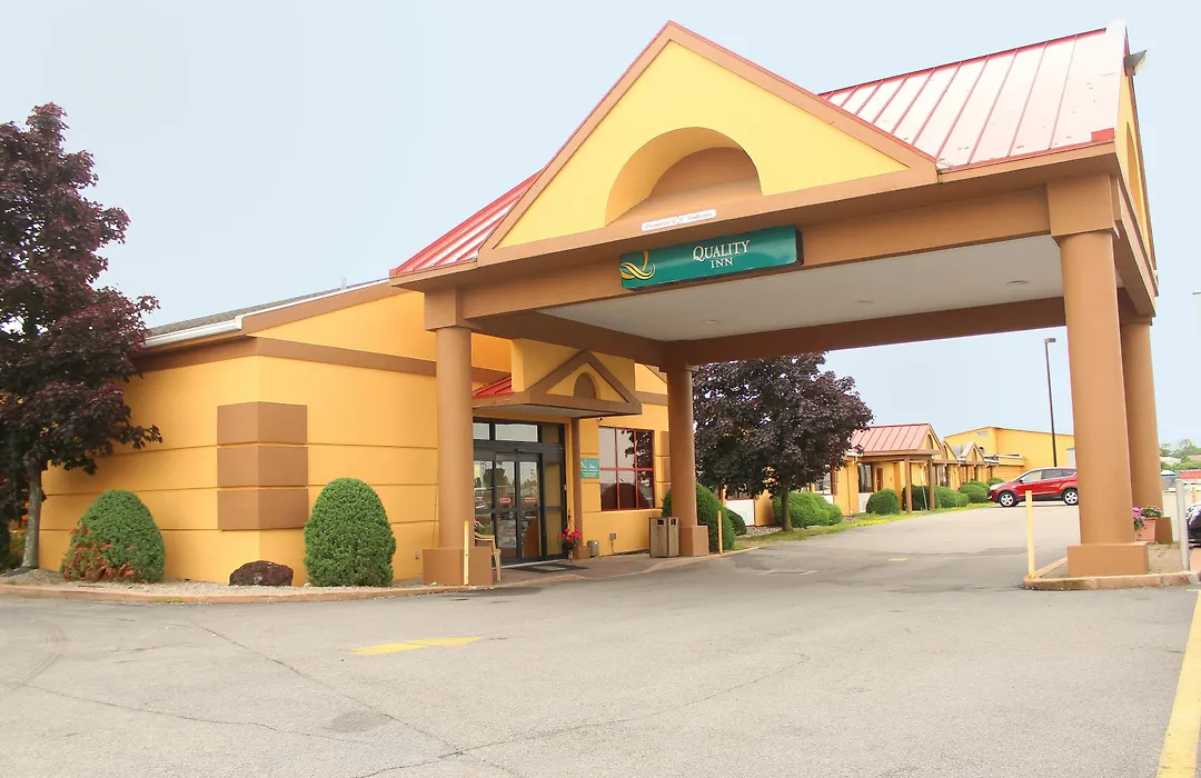 Quality Inn Buffalo Airport-1