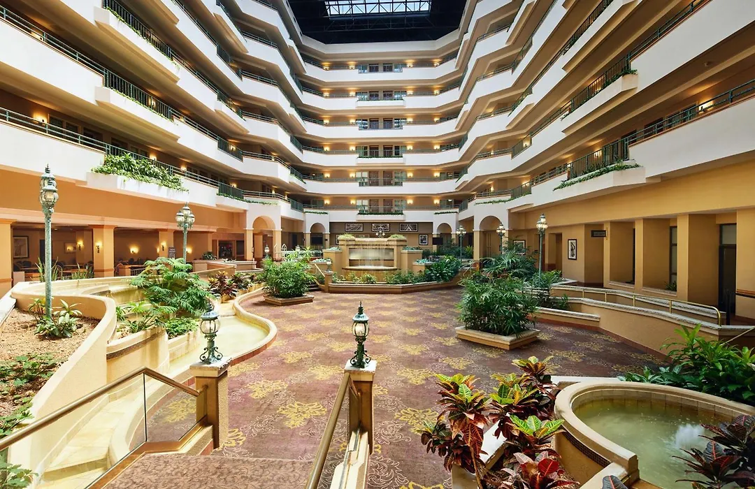 Embassy Suites By Hilton Greensboro Airport-1