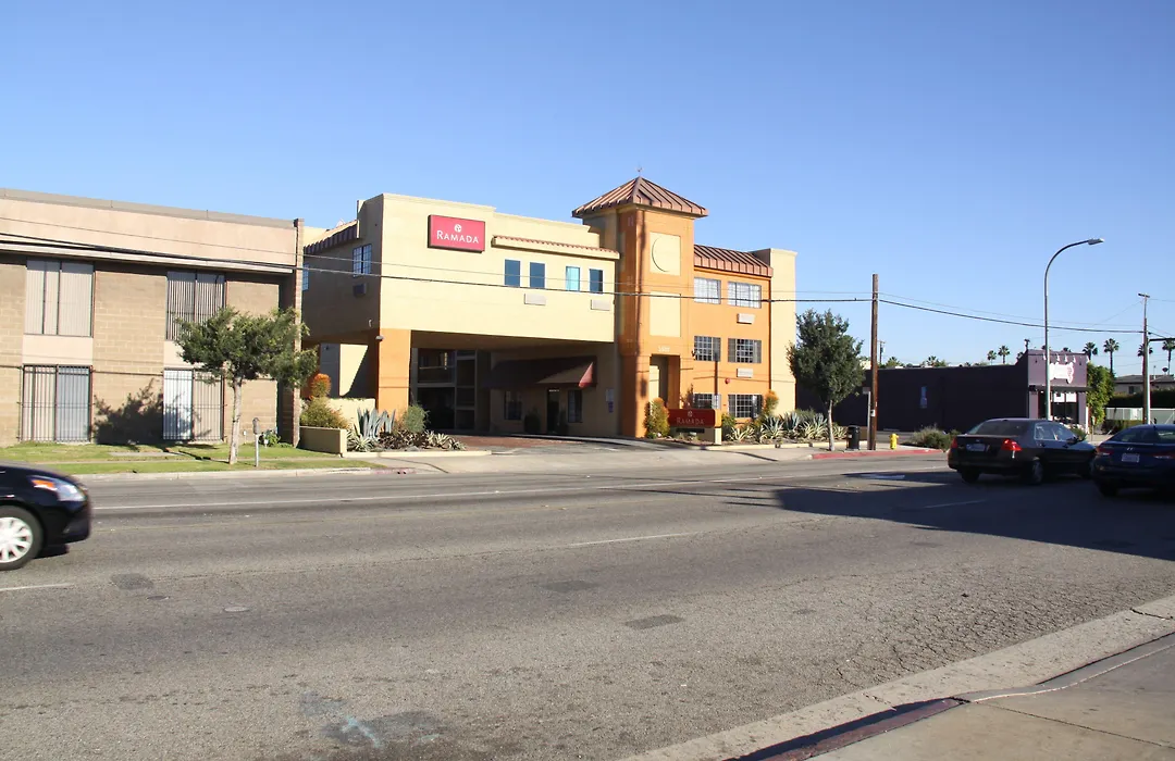 Ramada By Wyndham Culver City-1