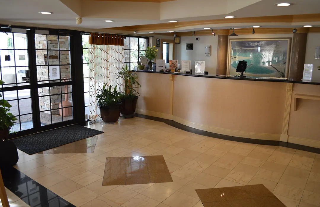 Americas Best Value Inn Fort Myers-1
