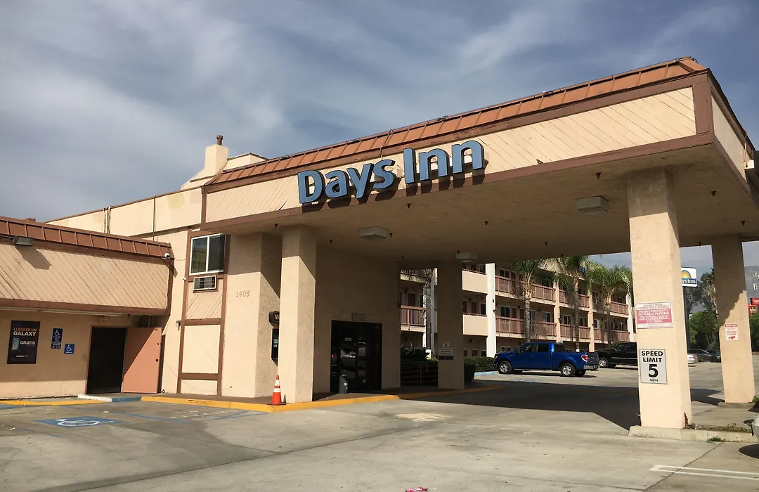 Days Inn By Wyndham Ontario Airport-1