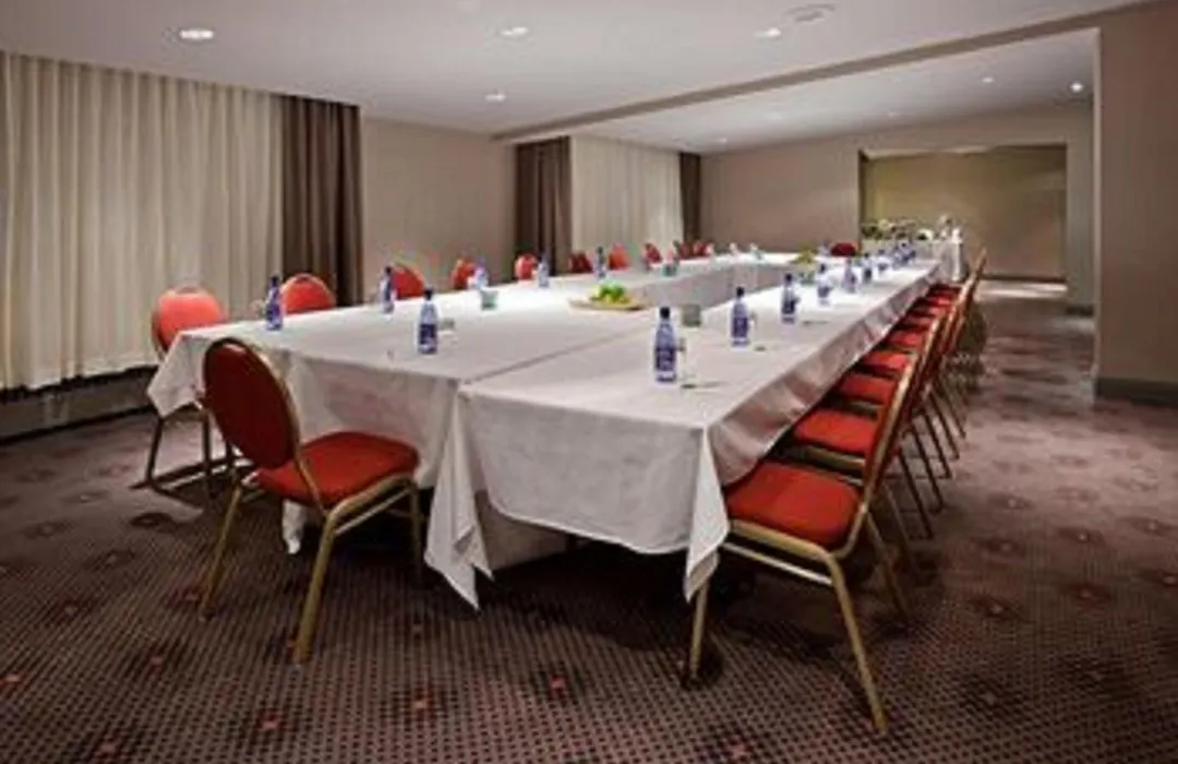 Holiday Inn Toronto Airport East By Ihg-1