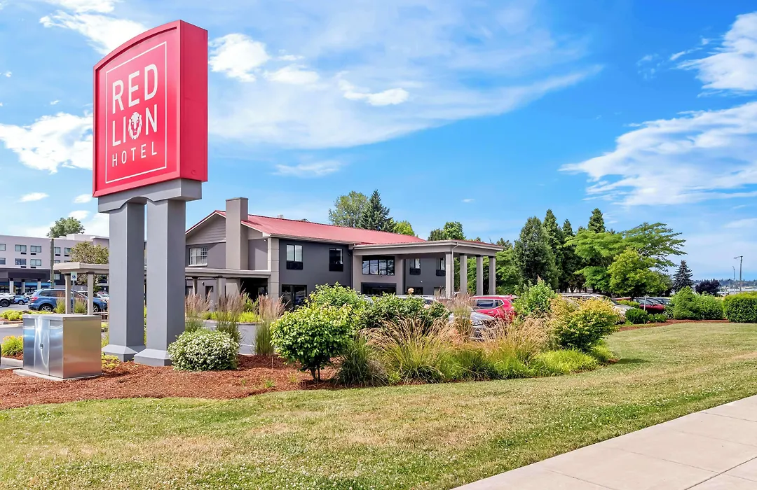 Red Lion Hotel Portland Airport-1