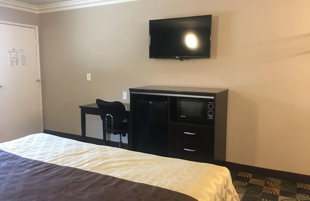 Hotel Seville-1