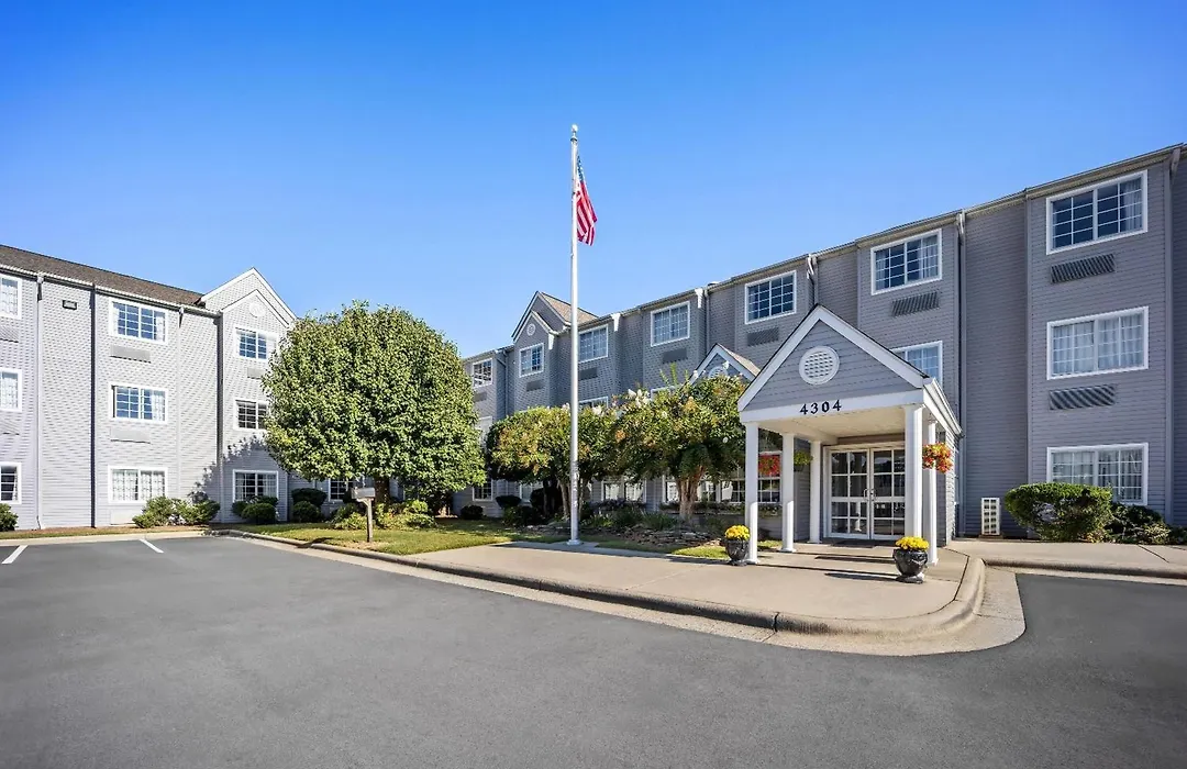 Microtel Inn By Wyndham Greensboro-1