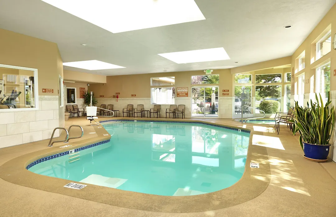 Crystal Inn Hotel & Suites - Salt Lake City-1