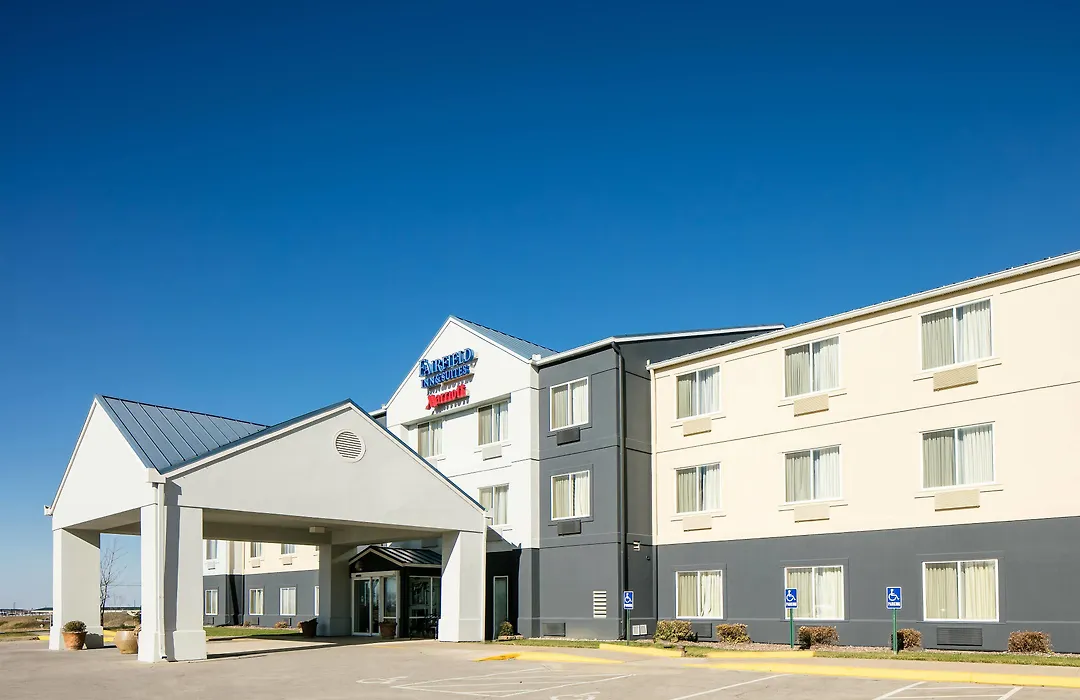 Fairfield Inn & Suites Kansas City Airport-1