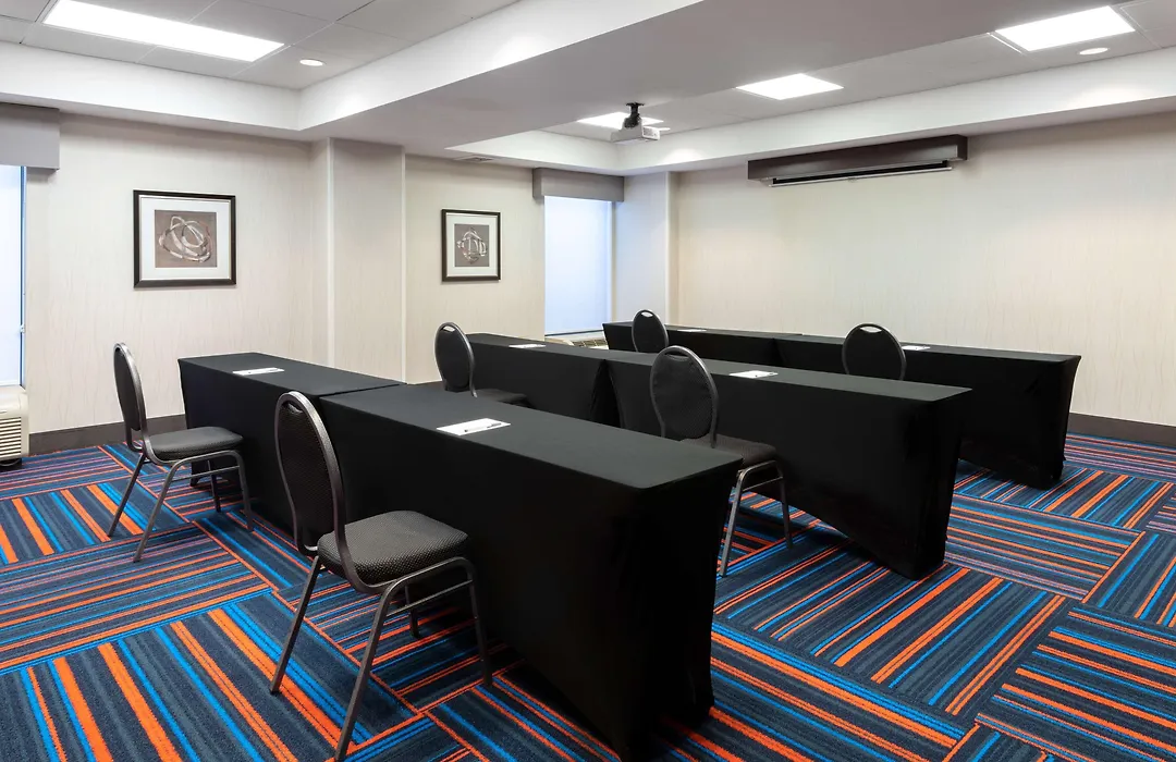 Hampton Inn Denver-International Airport-1