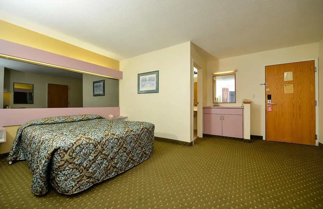 Americas Best Value Inn - East Syracuse-1