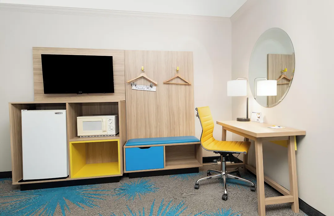 Days Inn By Wyndham Fort Smith-1