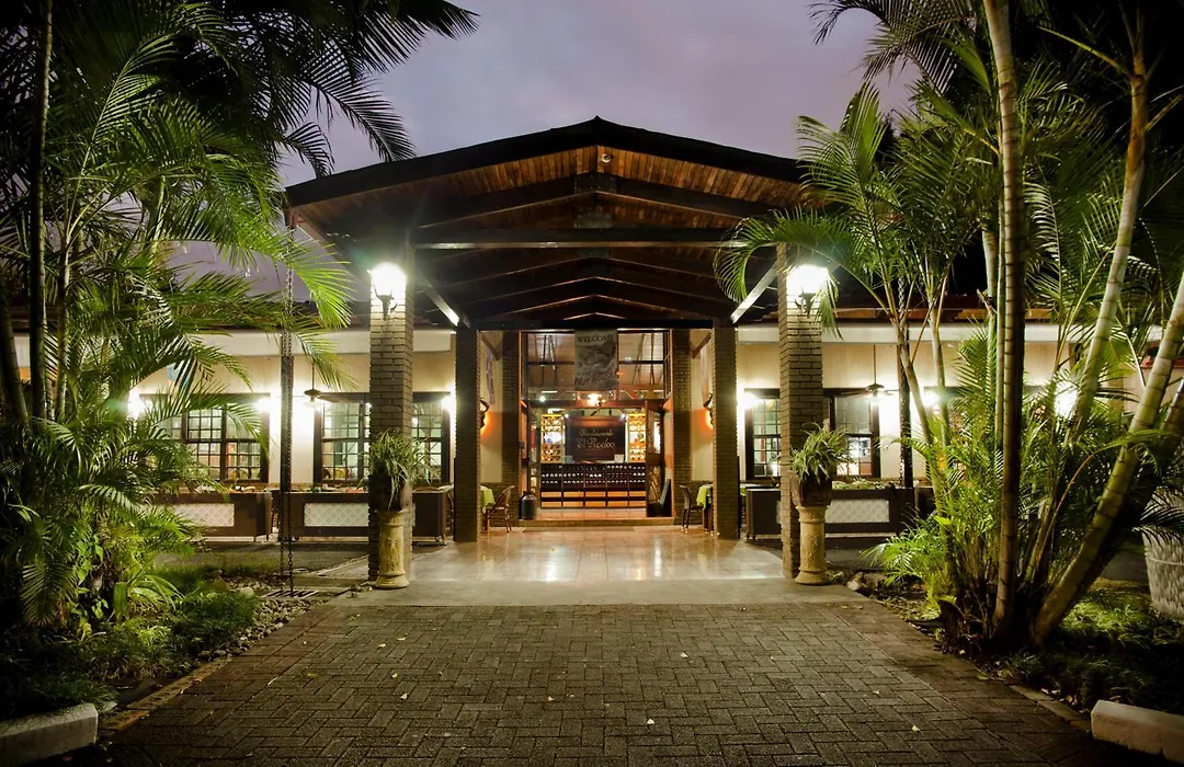 El Rodeo Estancia Boutique Hotel & Steakhouse-1