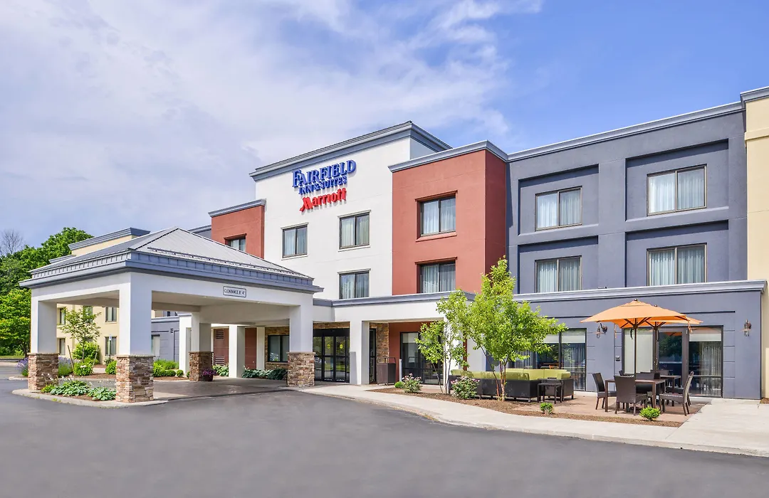 Fairfield Inn And Suites By Marriott Rochester West/Greece-1