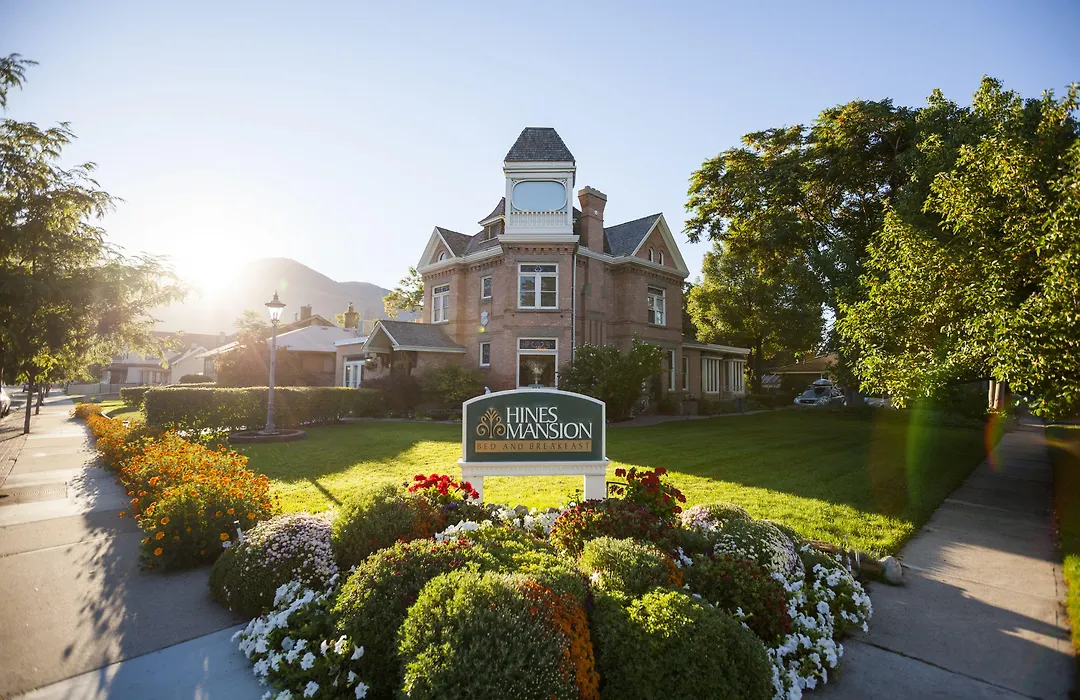 Hines Mansion-1