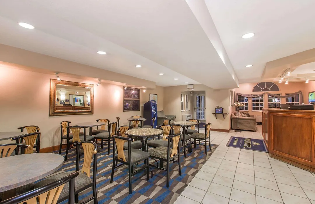 Baymont Inn & Suites By Wyndham Anchorage Airport-1
