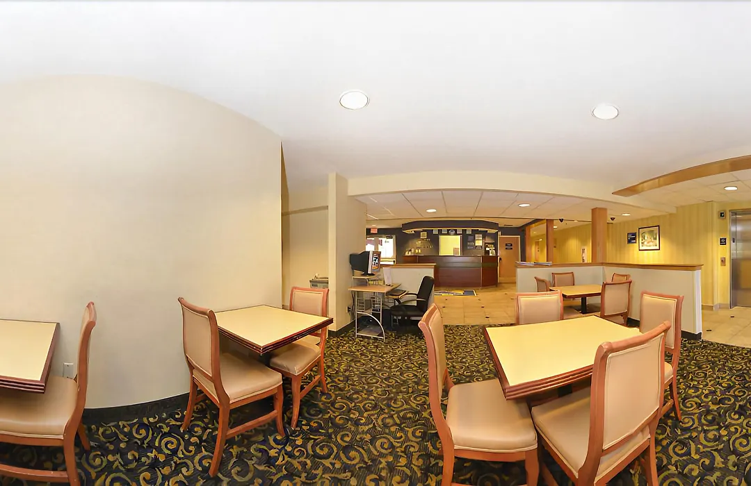 Microtel Inn & Suites By Wyndham Philadelphia Airport-1