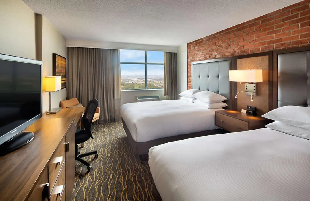 Doubletree By Hilton Toronto Airport, On-1