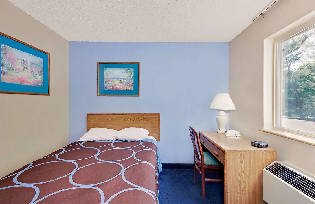 Super 8 By Wyndham Newburgh/West Point Stewart Intl Airport-1
