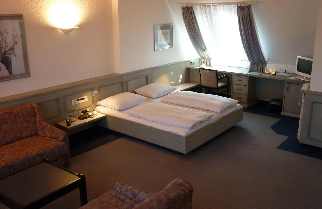 Avenue Hotel-1
