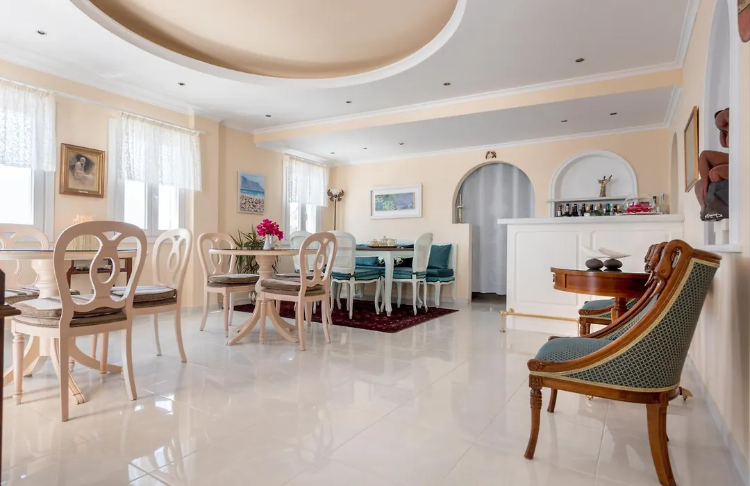 Villa Renos Hotel-1