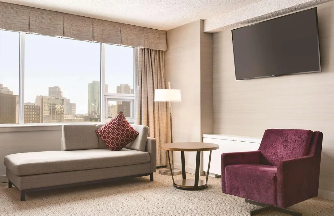 Coast Edmonton Plaza Hotel By Apa-1