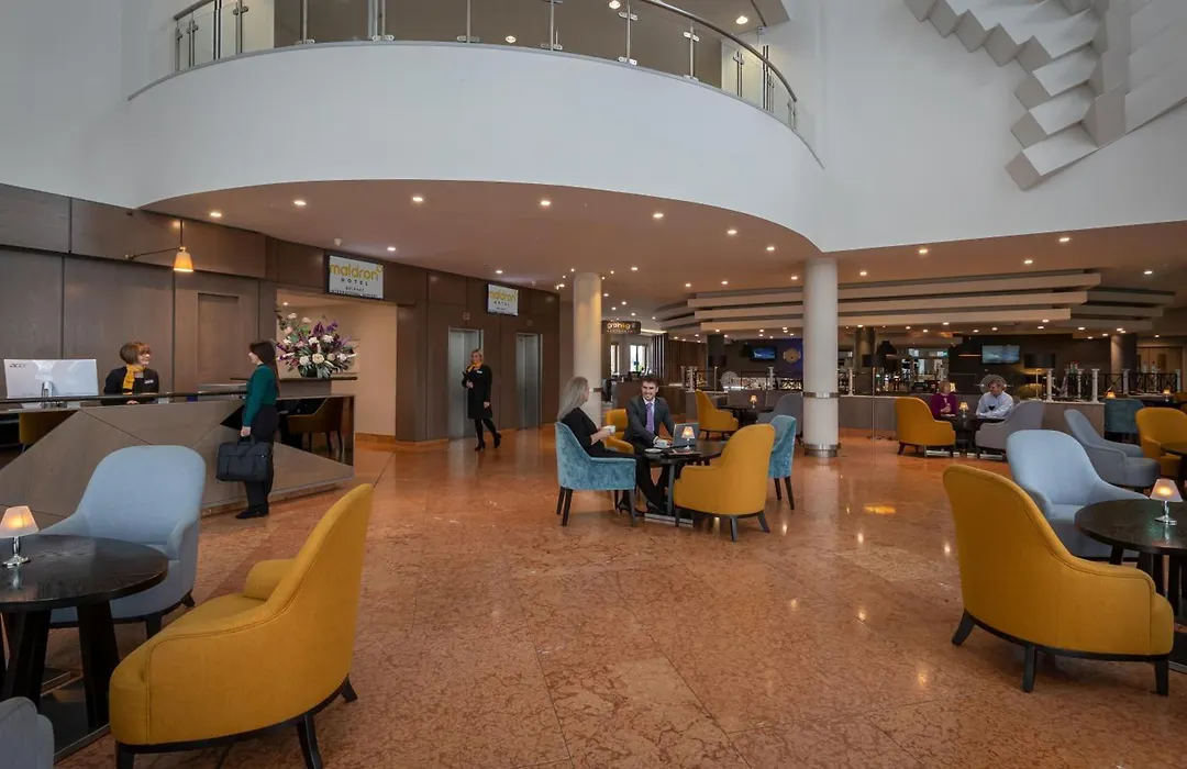 Maldron Hotel Belfast International Airport-1