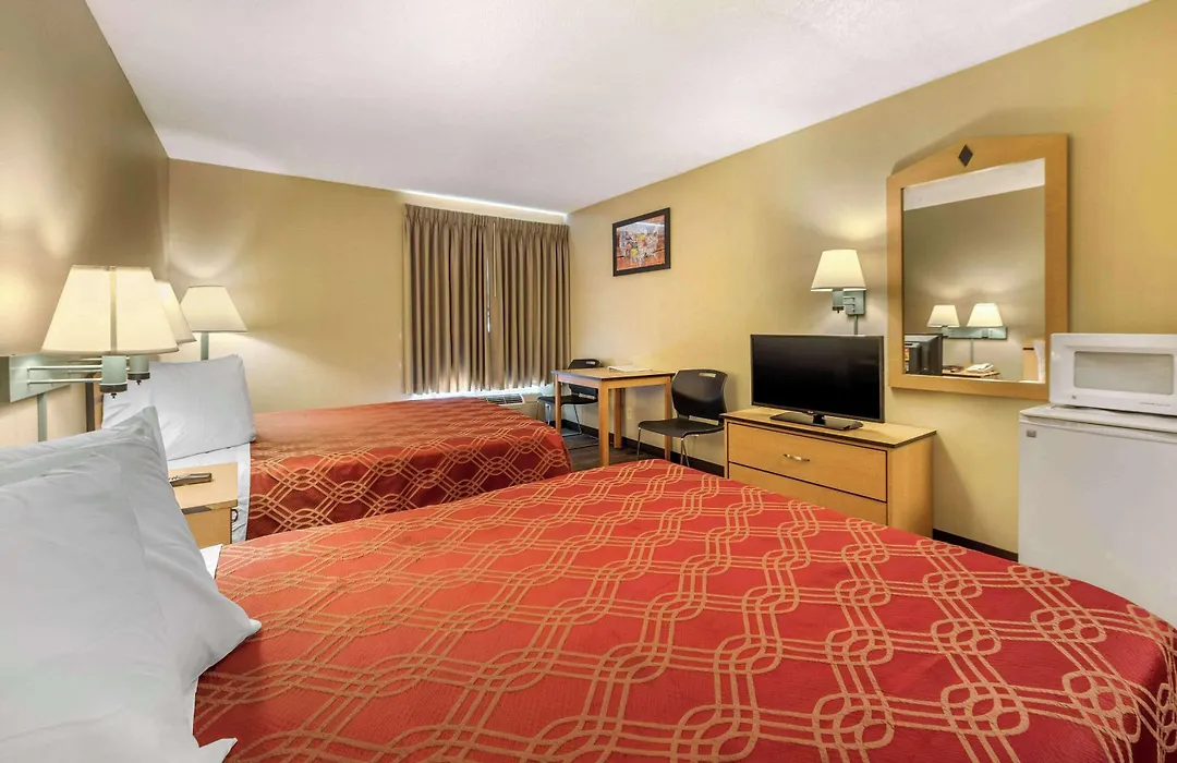 Econo Lodge Colorado Springs Near Airport-1