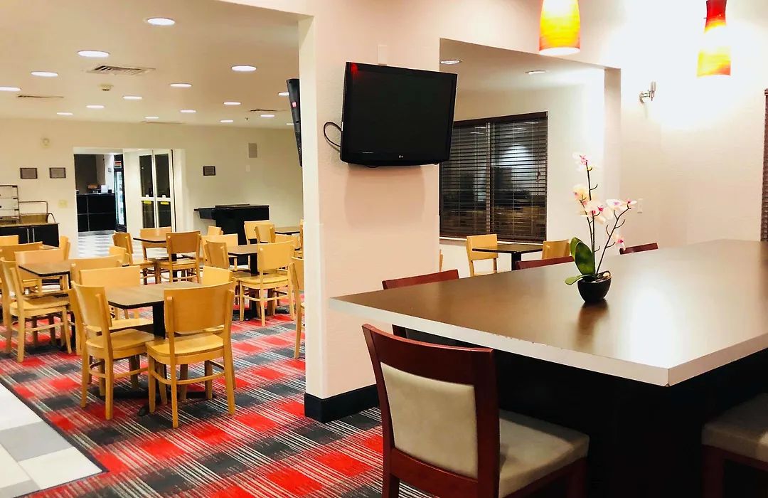 Country Inn & Suites By Radisson, Dfw Airport South, Tx-1