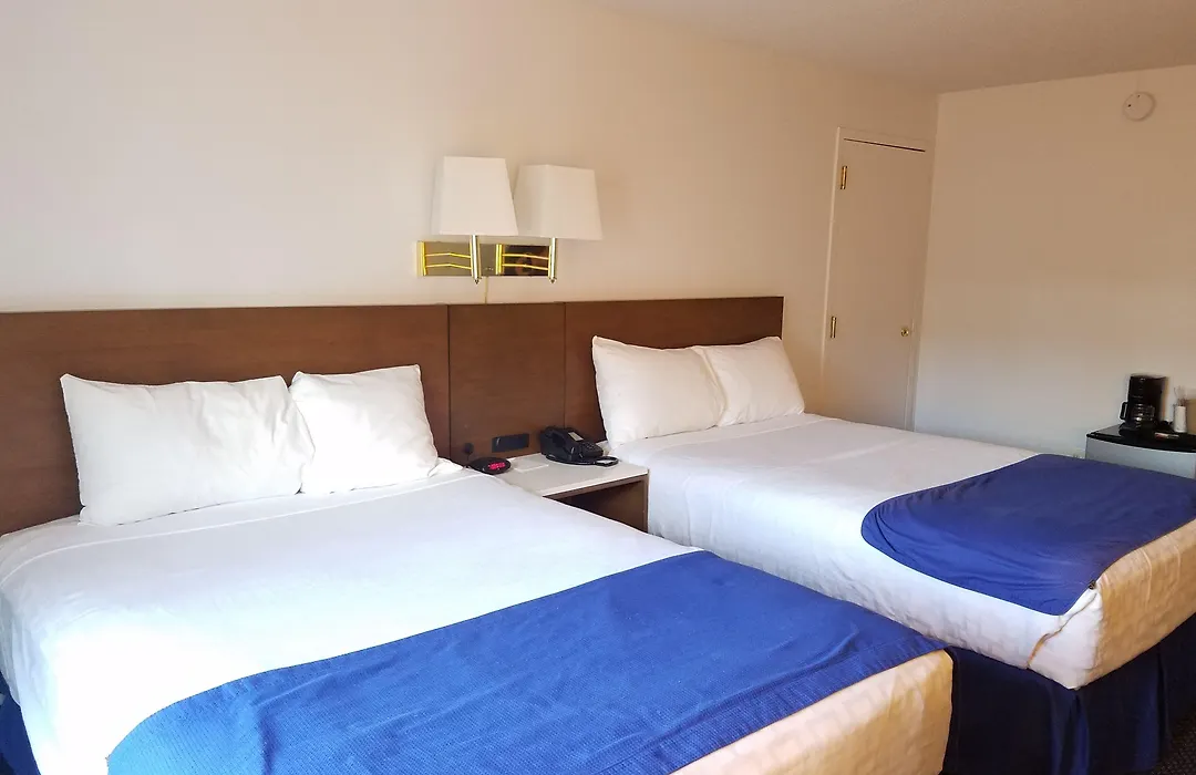 Constitution Inn-1