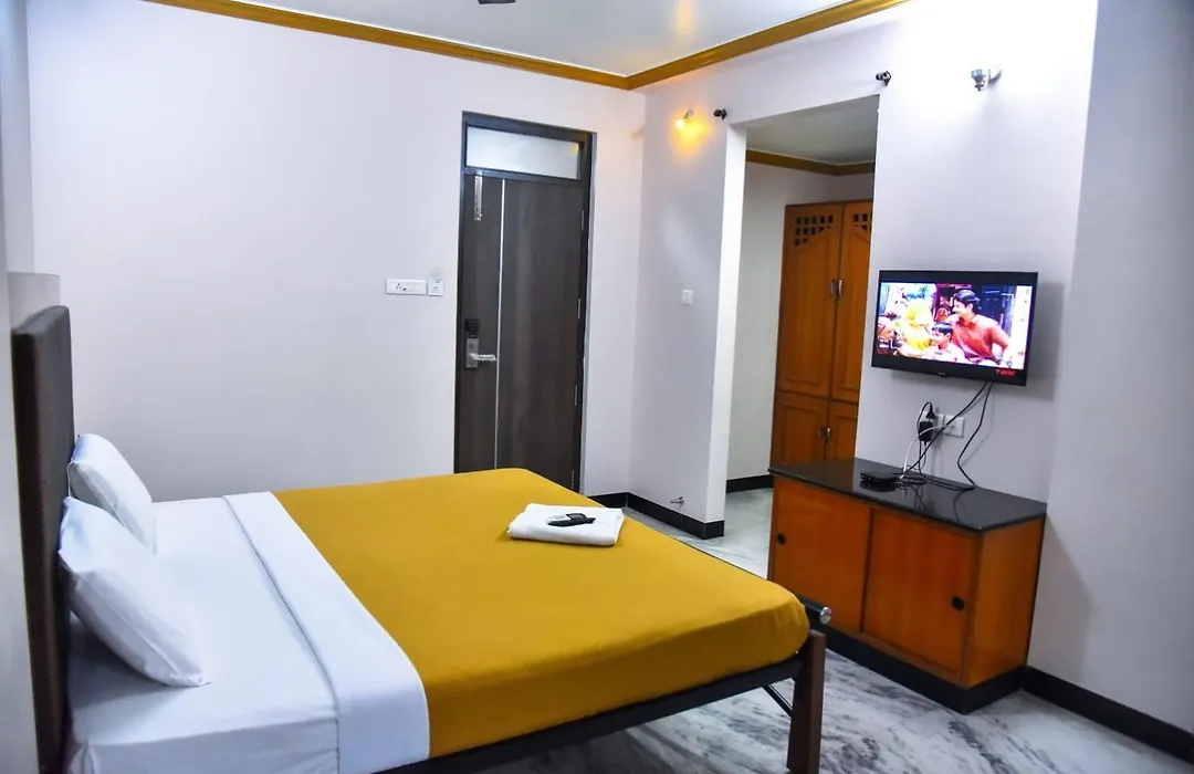 Hotel Grand Palace-1