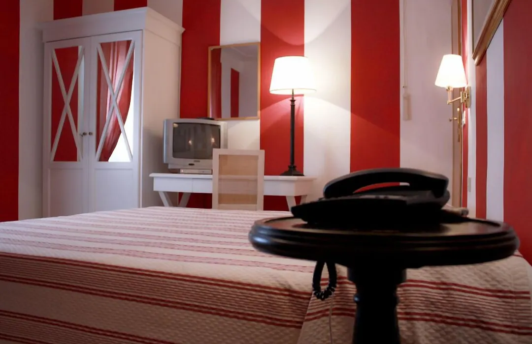 Hotel Alex-1