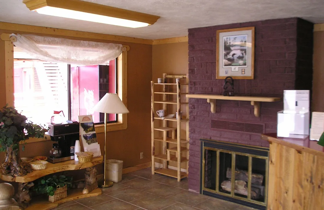Travelers Lodge-1