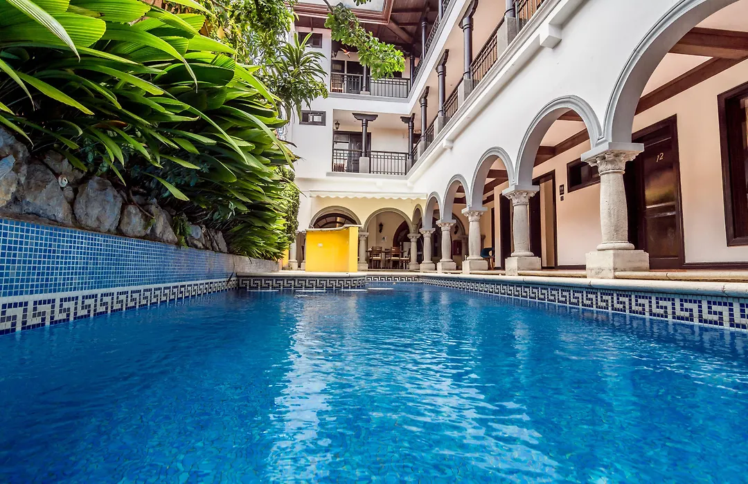 Hotel Colonial-1