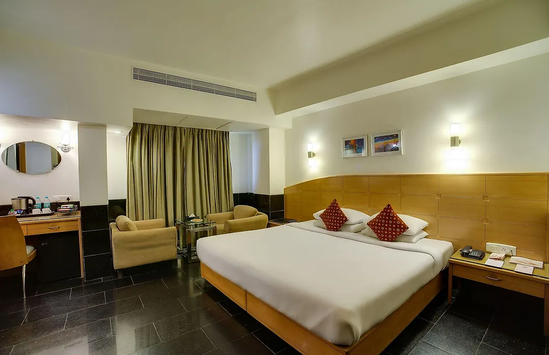 Ramee Guestline Hotel Khar-1