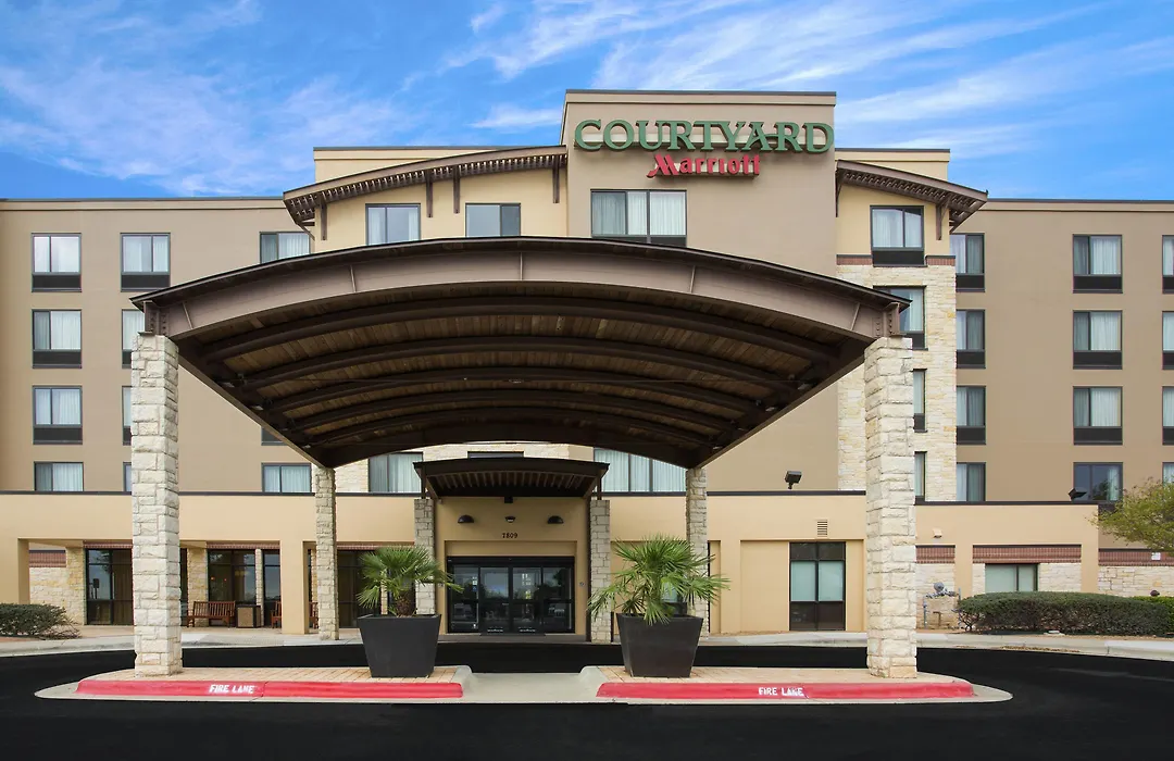 Courtyard Austin Airport-1